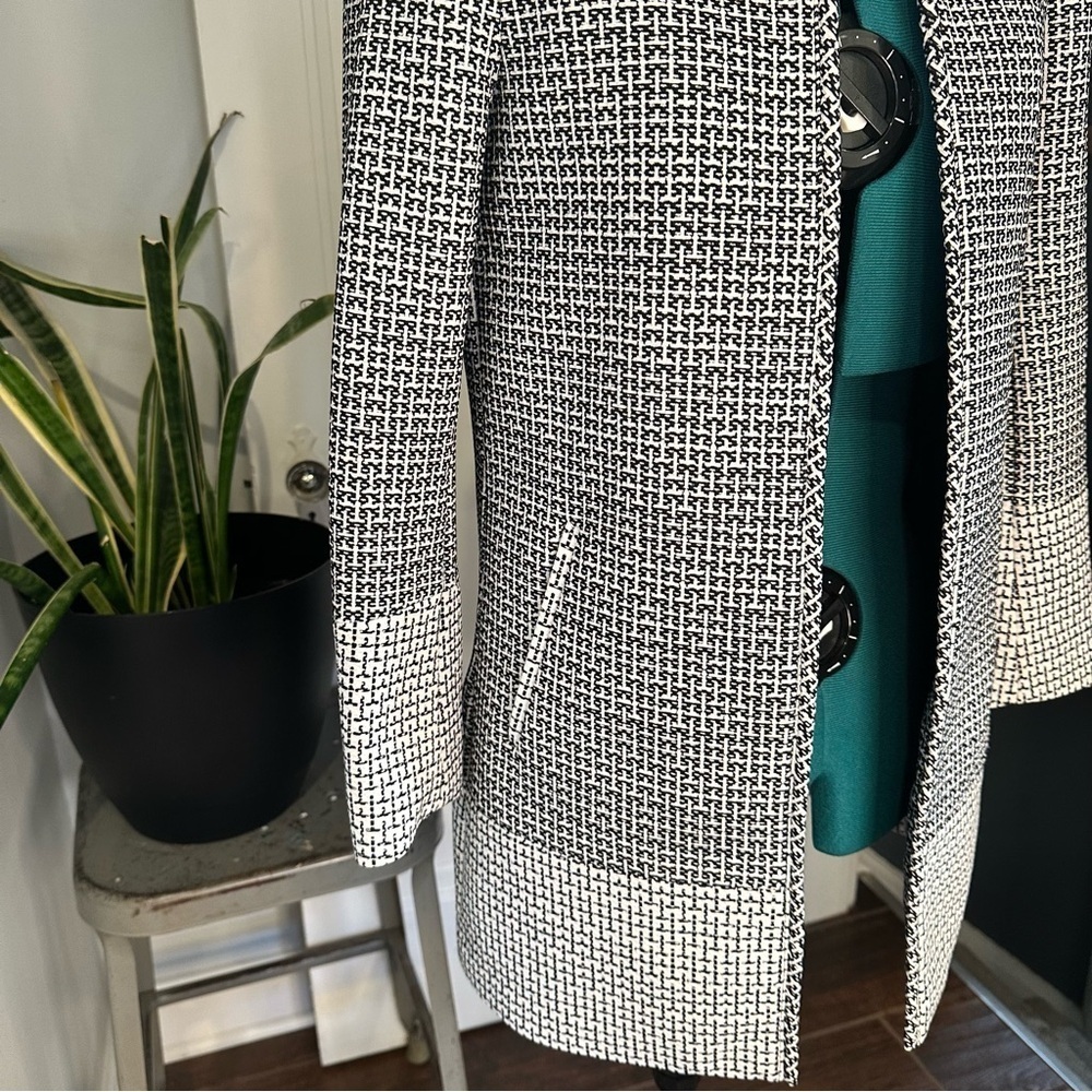 H&M Black and White Tailored Jacket size 4 - Picture 4 of 13